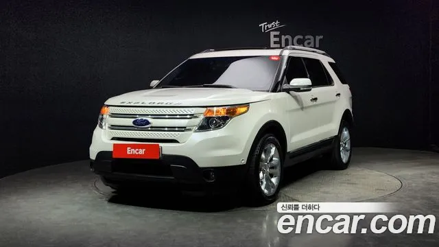 Ford Explorer 2014 — фото 1