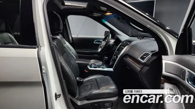 Ford Explorer 2014 — фото 10