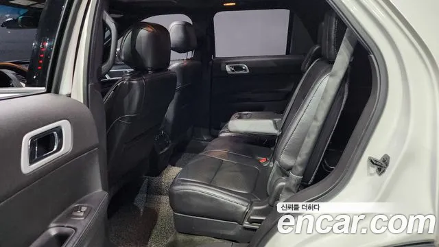 Ford Explorer 2014 — фото 12