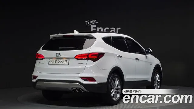 Hyundai Santafe 2017 — фото 2
