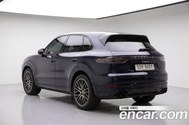 Porsche Cayenne 2019 — фото 8
