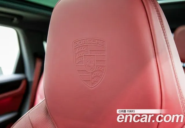 Porsche Cayenne 2019 — фото 18