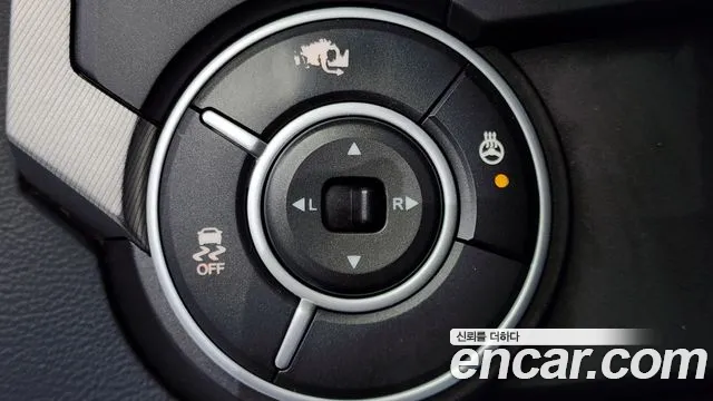 KG_Mobility_Ssangyong KORANDO 2014 — фото 12