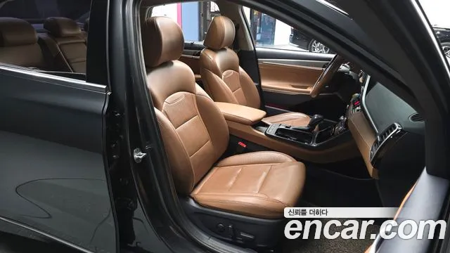 Hyundai Grandeur 2017 — фото 12
