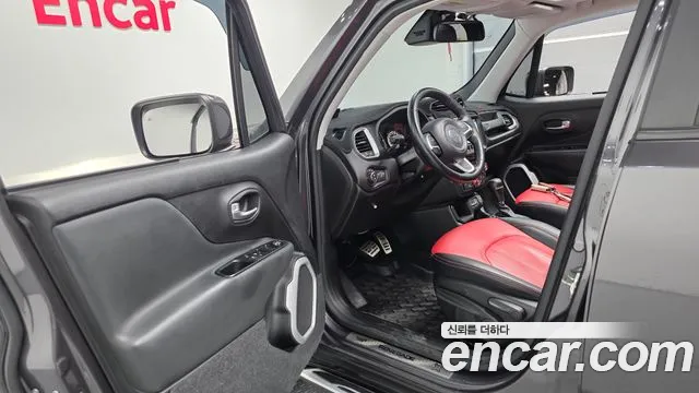 Jeep Renegade 2018 — фото 10