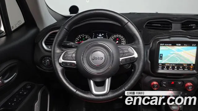 Jeep Renegade 2018 — фото 13