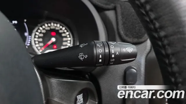 Jeep Renegade 2018 — фото 19
