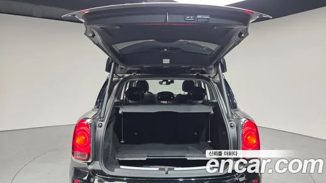 Mini Countryman 2020 — фото 19