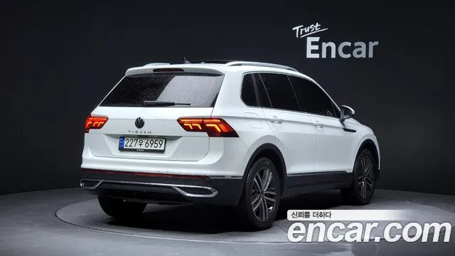 Volkswagen Tiguan 2023 — фото 2