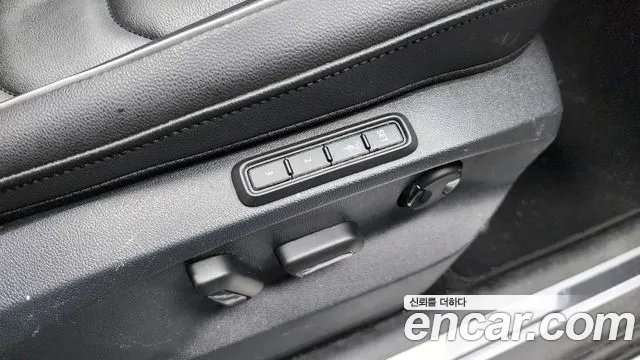 Volkswagen Tiguan 2023 — фото 19