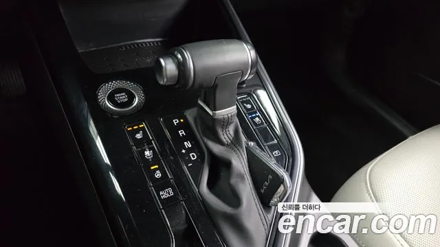 Kia Niro 2022 — фото 9