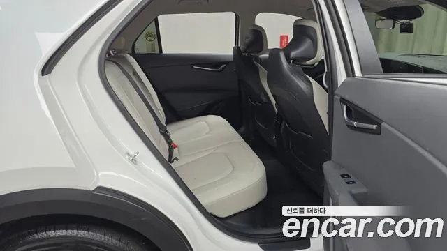 Kia Niro 2022 — фото 12