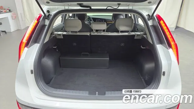 Kia Niro 2022 — фото 20