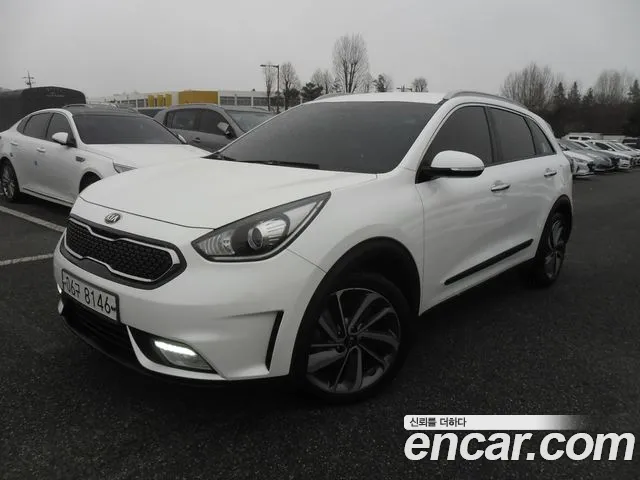 Kia Niro 2018 — фото 1