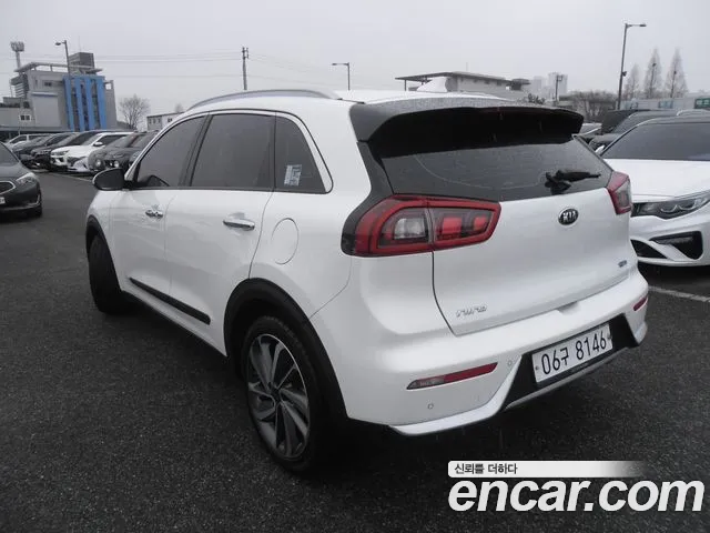 Kia Niro 2018 — фото 4