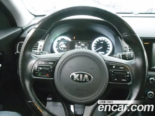 Kia Niro 2018 — фото 5