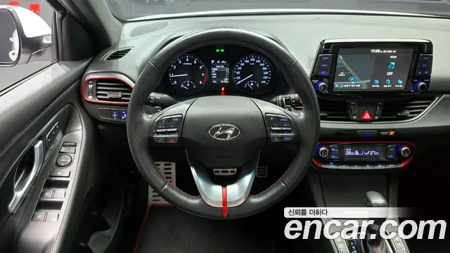 Hyundai i30 2018 — фото 14