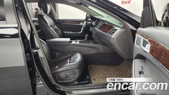 Hyundai Genesis 2016 — фото 11