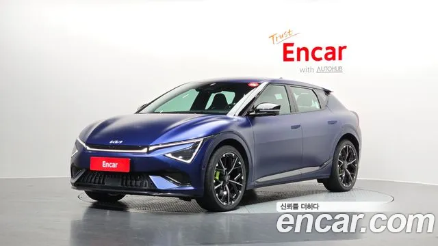 Kia EV6 2025 — фото 1