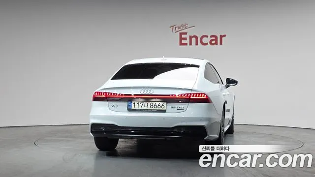 Audi A7 2022 — фото 3