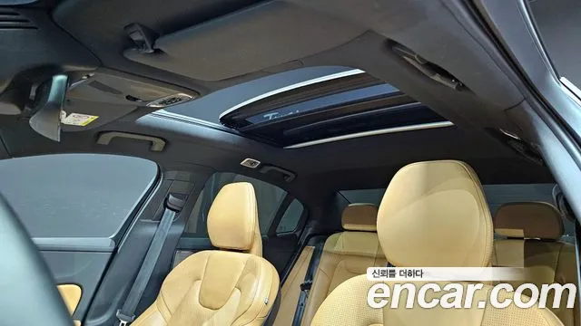 Volvo S60 2021 — фото 18