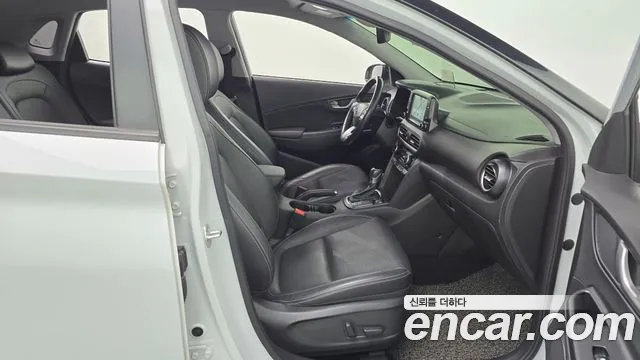 Hyundai Kona 2018 — фото 11