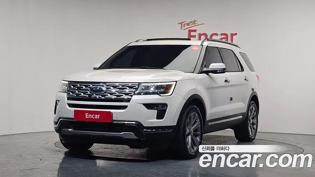 Ford Explorer 2018 — фото 1