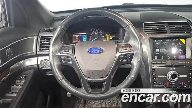 Ford Explorer 2018 — фото 13