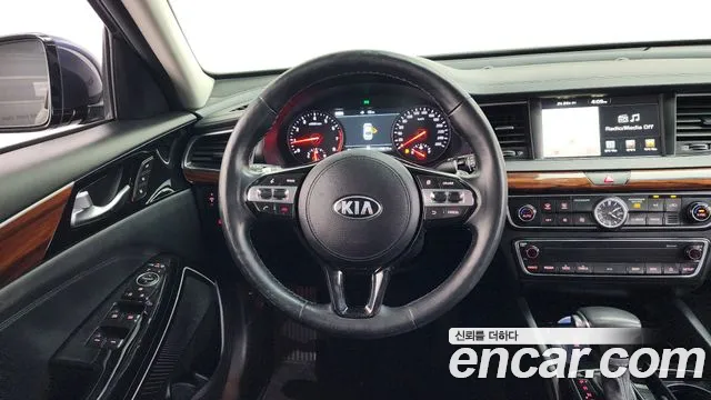 Kia K7 2017 — фото 13