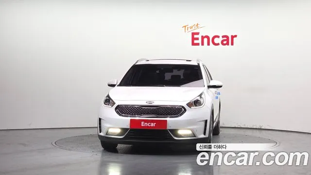 Kia Niro 2017 — фото 3
