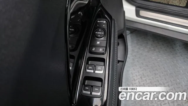 Kia Niro 2017 — фото 14