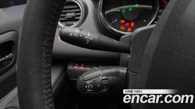 Peugeot 3008 2015 — фото 17