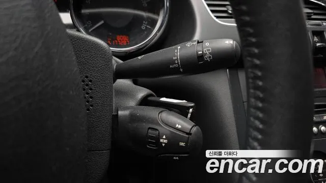 Peugeot 3008 2015 — фото 18