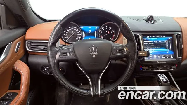 Maserati Levante 2020 — фото 13