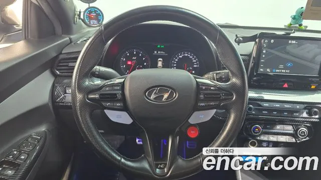 Hyundai Veloster 2019 — фото 12