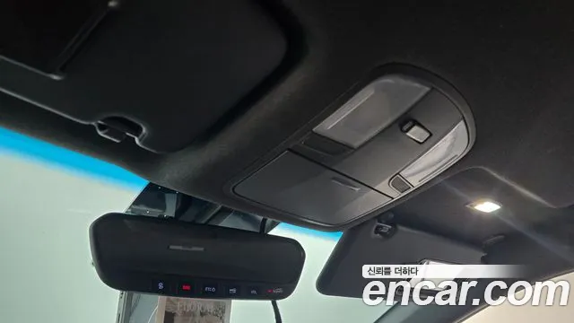 Hyundai Veloster 2019 — фото 18