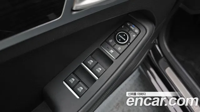 Genesis G80 2018 — фото 14