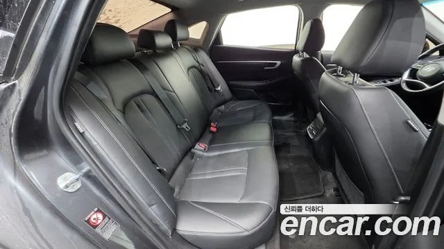 Hyundai Sonata 2022 — фото 20