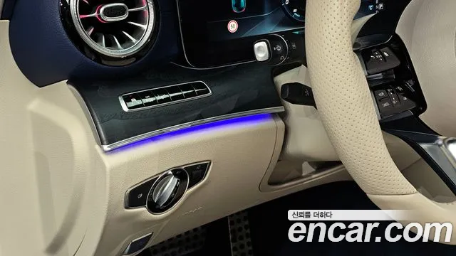 Mercedes-Benz E-Class 2019 — фото 16
