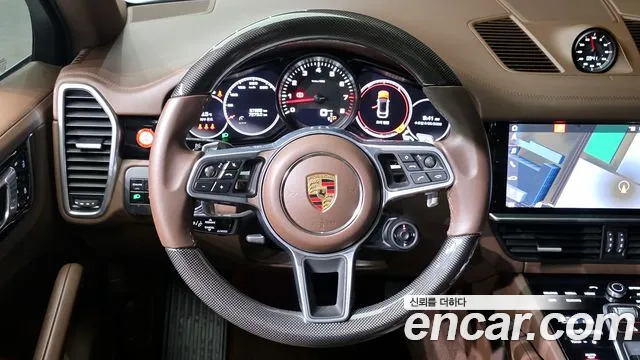 Porsche Cayenne 2021 — фото 13
