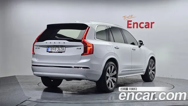 Volvo XC90 2023 — фото 2