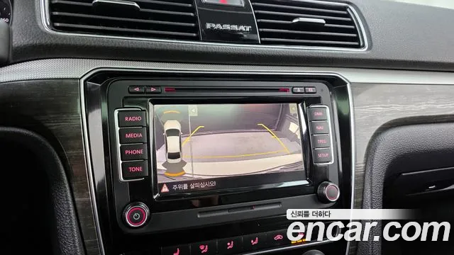 Volkswagen Passat 2018 — фото 14