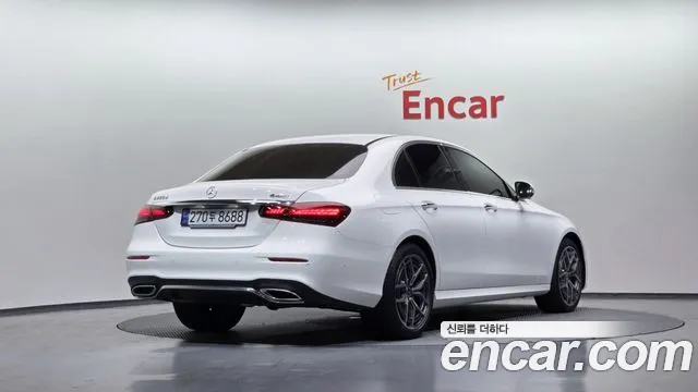 Mercedes-Benz E-Class 2023 — фото 1