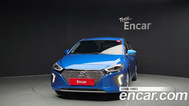 Hyundai Ioniq 2017 — фото 3
