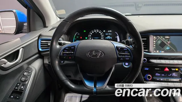 Hyundai Ioniq 2017 — фото 13