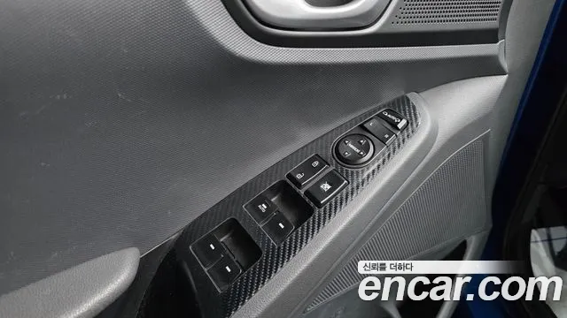 Hyundai Ioniq 2017 — фото 17