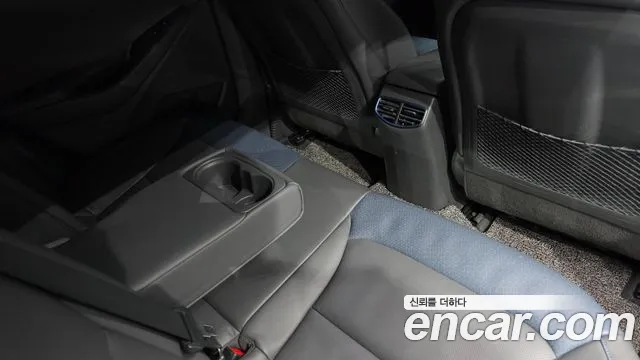 Hyundai Ioniq 2017 — фото 18