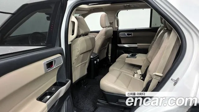 Ford Explorer 2023 — фото 12