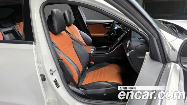 Mercedes-Benz C-Class 2022 — фото 12