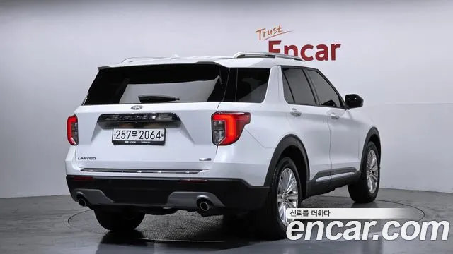 Ford Explorer 2020 — фото 2